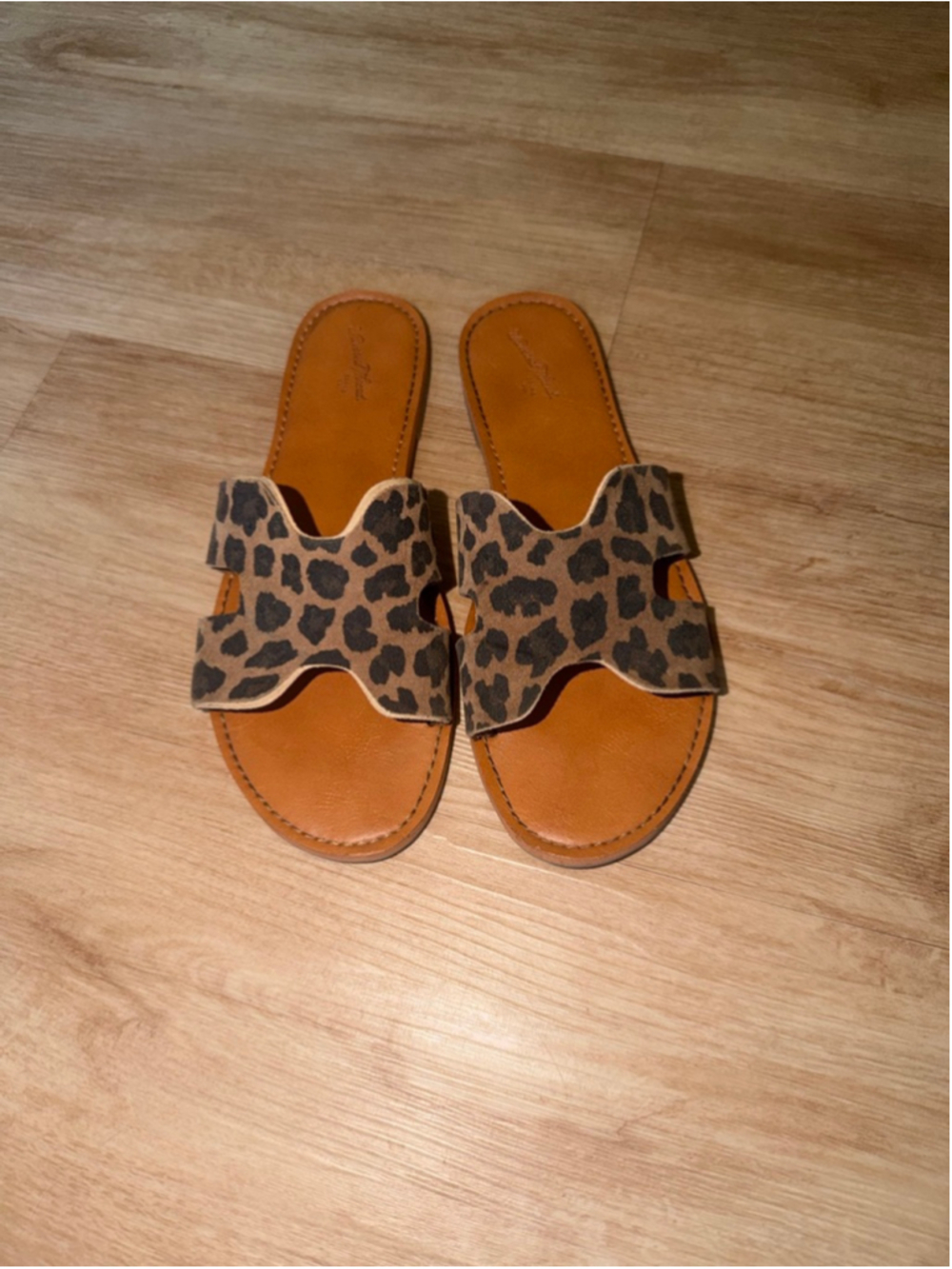 Women's Universal Thread Leopard Print Sandals Size 8 Brown Black